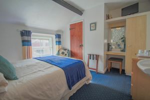 Photo 19- click for photo gallery